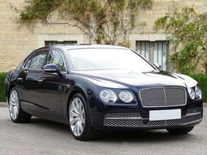 Bentley Flying Spur черный