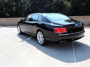 Bentley Flying Spur черный